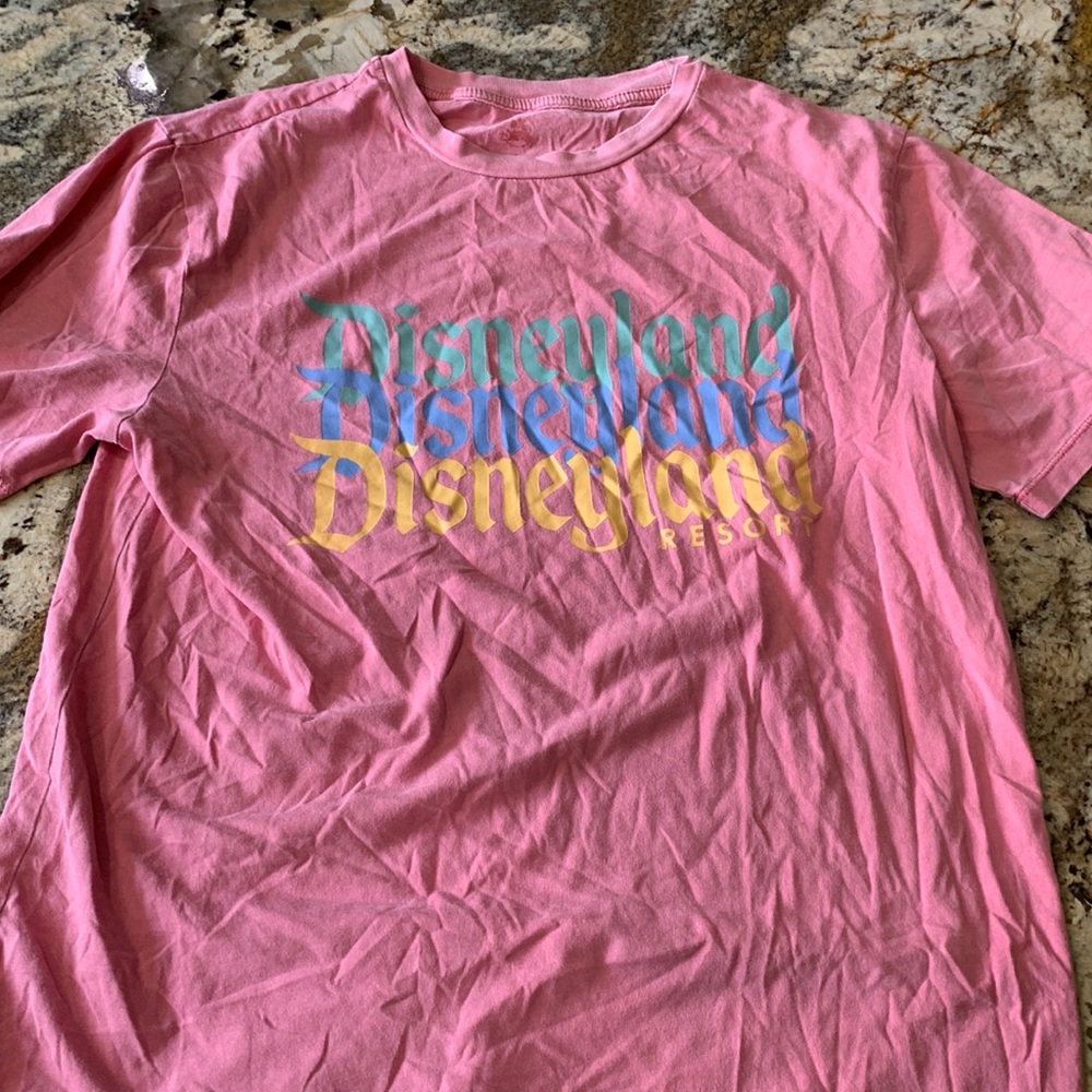 DISNEYLAND top size small